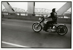 Danny Lyon, Crossing the Ohio River near Louisville, 1966