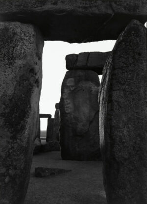 A black and white photo of some rocks