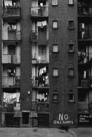 A black and white photo of some buildings
