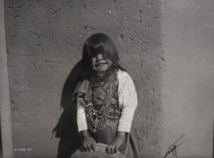 EDWARD CURTIS, Sohowa Poqui (Fog Lake),  San Ildefonso Pueblo, Neg. 1749-05, 1910